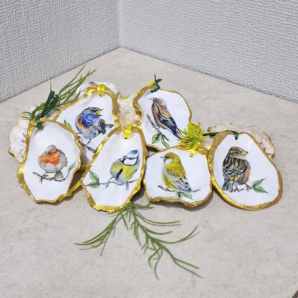 NEW Garden Birds Hanging Ornament Oyster Shells x 6 Pieces