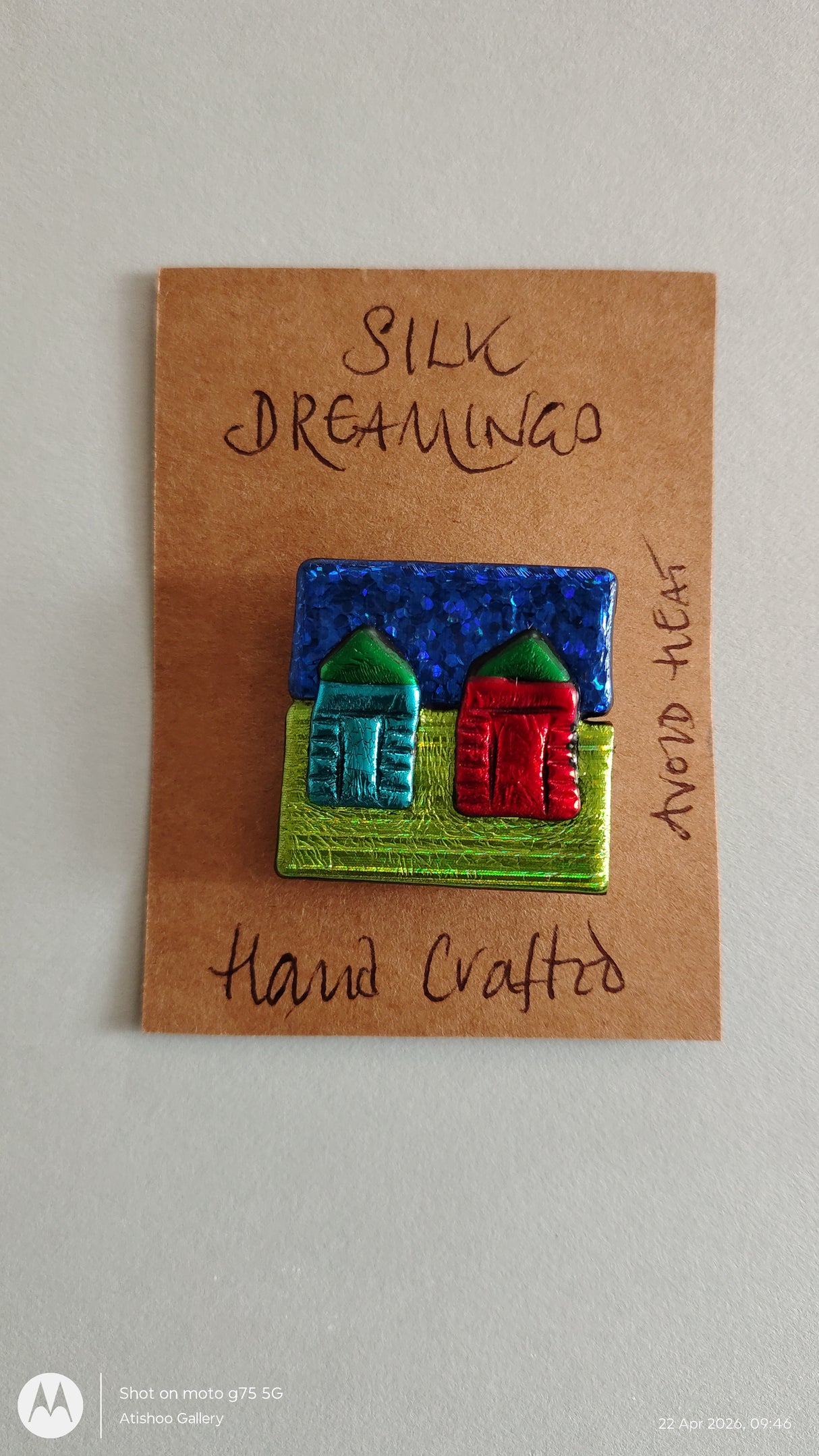 Silk Dreamings beach huts brooch