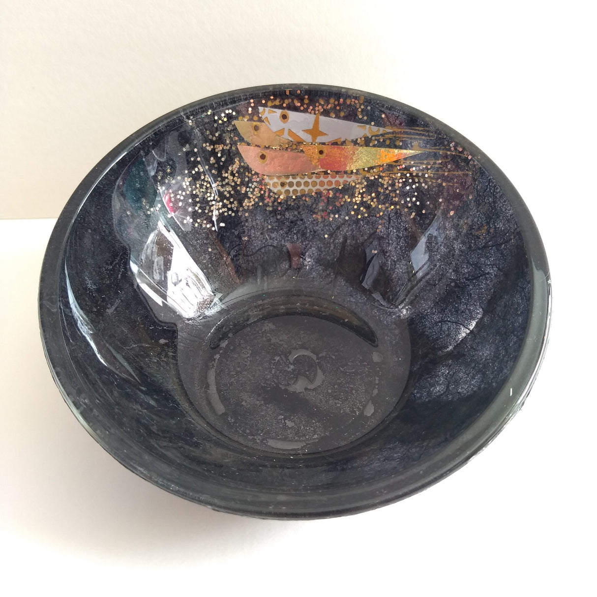 Strawsilk Glass Trinket Bowl by Margaret Johnson