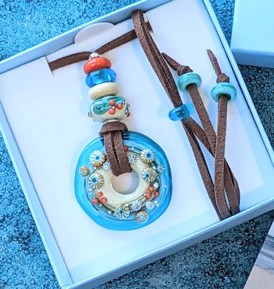 Sand & Sea Disc necklace