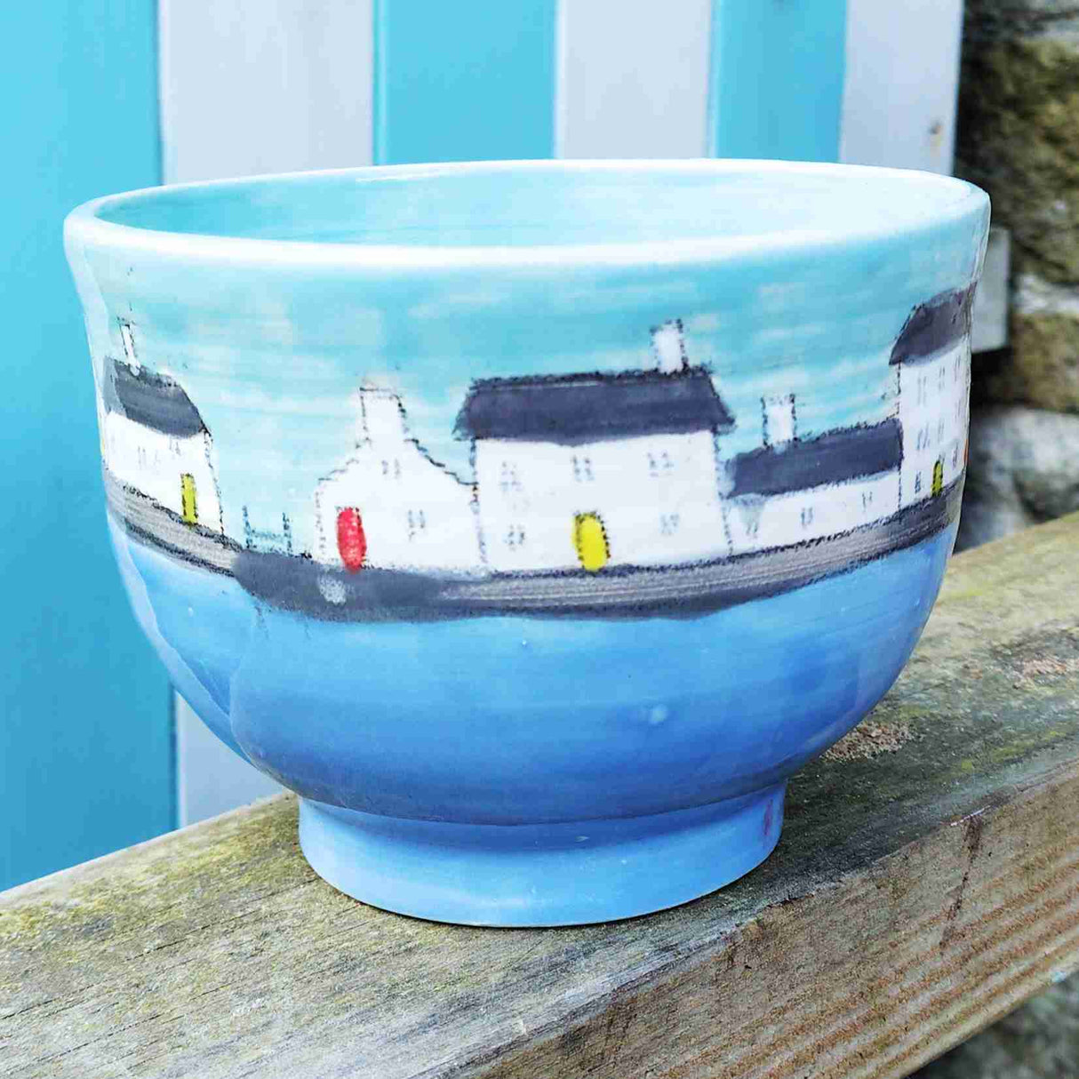 Seaside Cottage bowl by Wellydog Ceramics COM