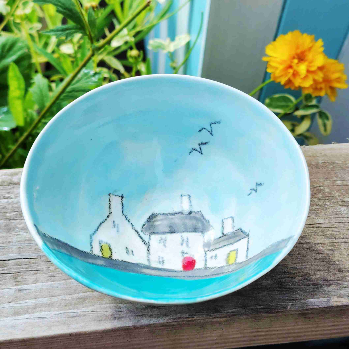 Seaside Cottage bowl by Wellydog Ceramics COM