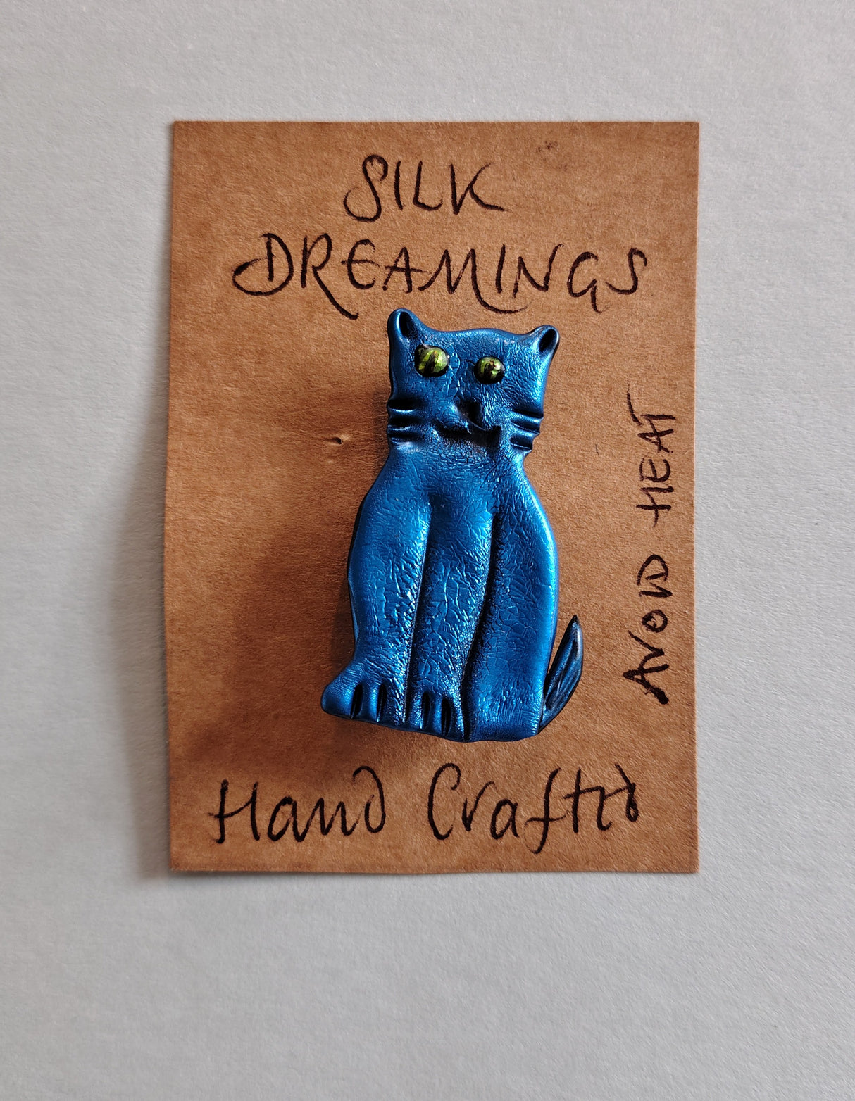 Silk Dreamings cat brooch